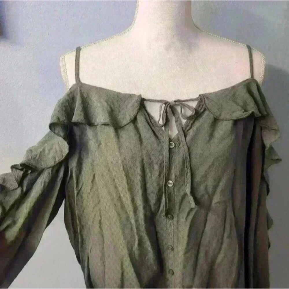 Women's cold shoulder, bell sleeves Live&Let Live button down shirt size xl